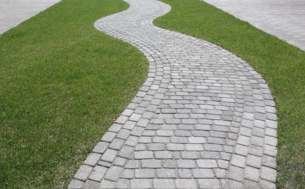 Cost of Walkway Paving in San Mateo