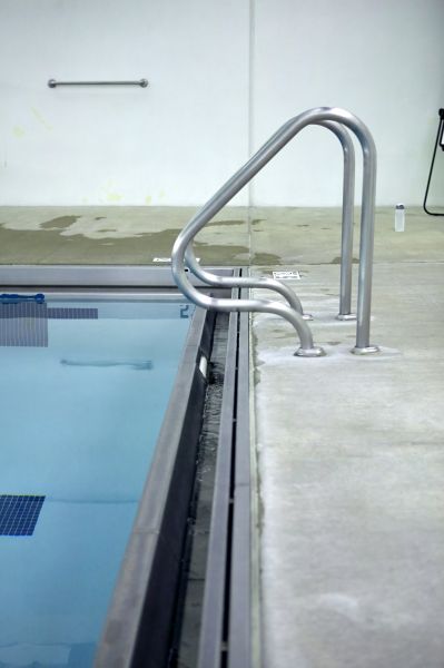 Cost of Poolside Concrete Paving in San Mateo