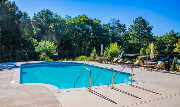 Cost of Pool Paving Installation in San Mateo